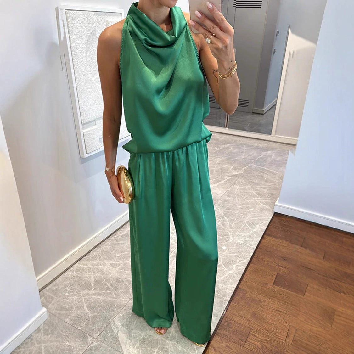 Conjunto Satén Top Halter y Pantalón Palazzo